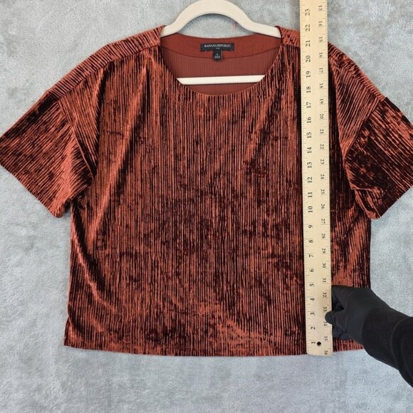 Banana Republic Crinkle Velvet Top Women's S Muir Wood Relaxed Drop Shoulders - Picture 6 of 9